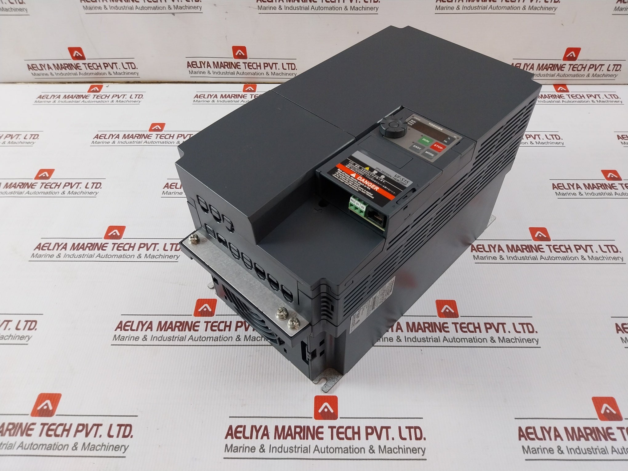 Toshiba Vfs15-4150Pl Variable Frequency Drive (Inverter) Vf-s15 15Kw-25Kva-20Hp