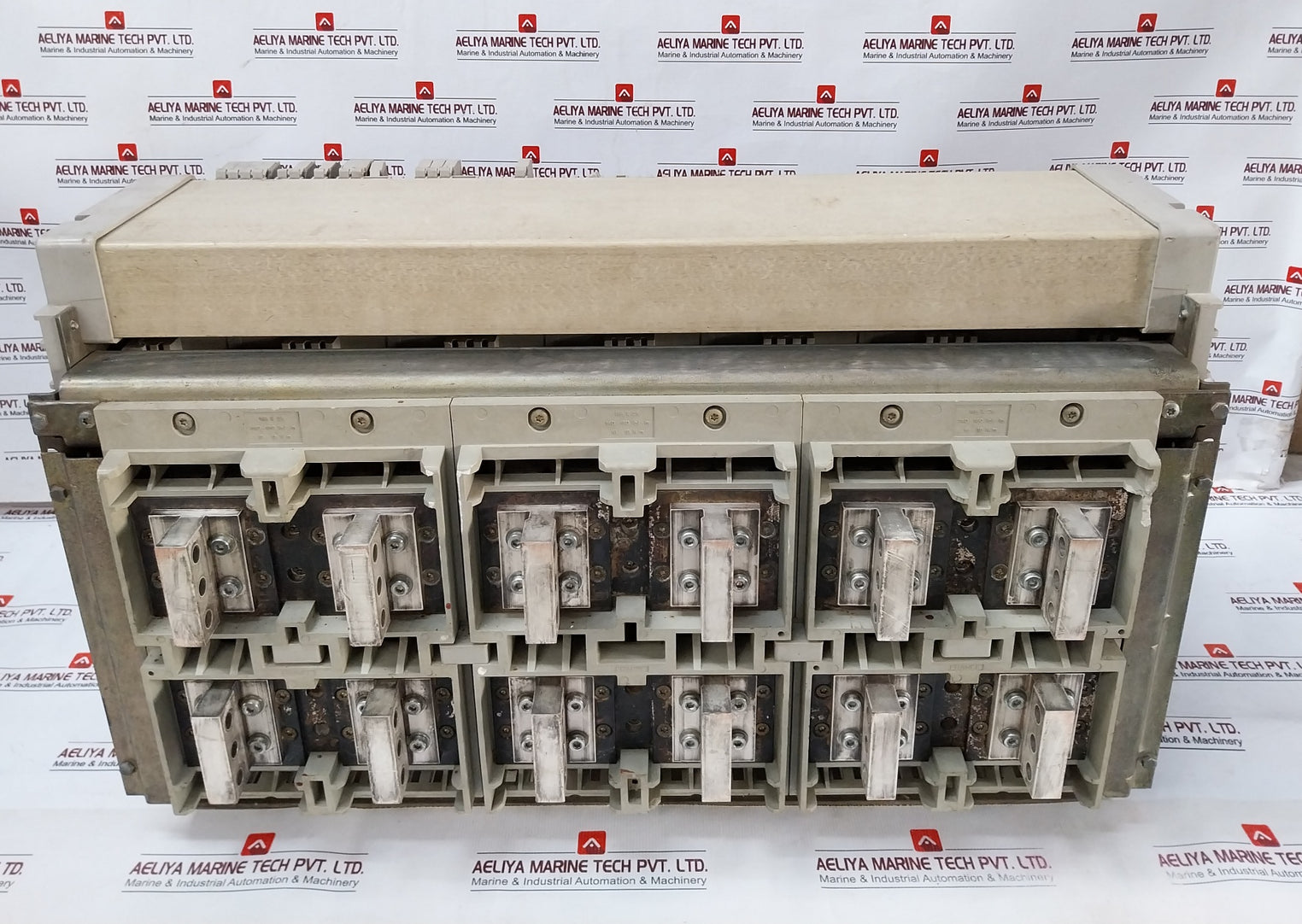 Schneider Electric Nw50 H1 Masterpact Circuit Breaker 1000V 12Kv 50-60Hz
