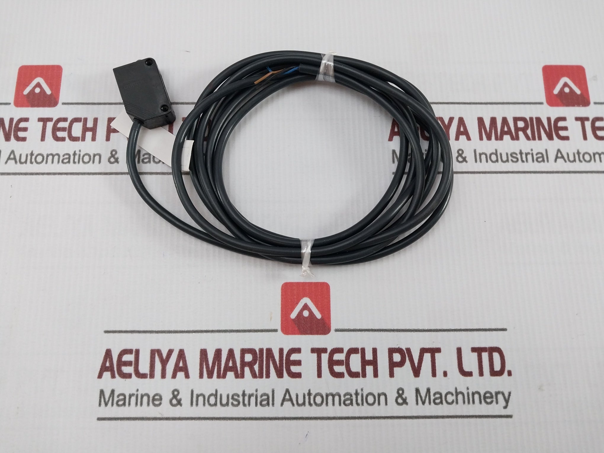 Omron E3Z-d62 Photoelectric Sensor