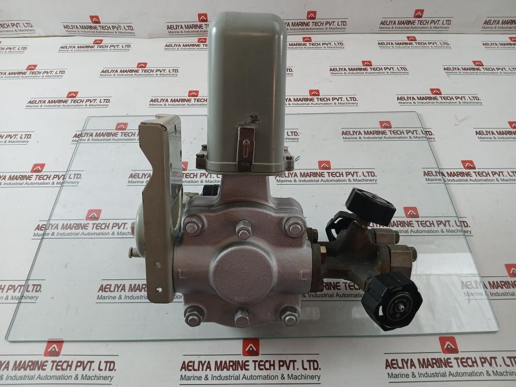 Yokogawa 35 Kgf/Cm2 Pneumatic Pressure Transmitter Part No: Y/15A1-lk1/L/Gas-fm/Cal-m