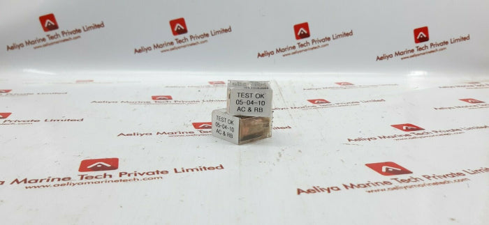 R30d-e1x4-24v relay 24vdc
