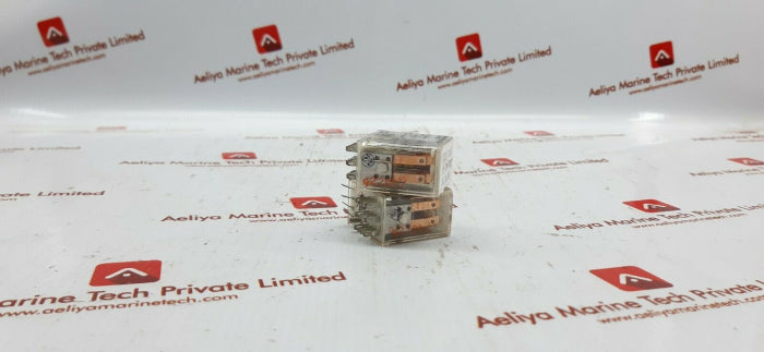 R30d-e1x4-24v relay 24vdc