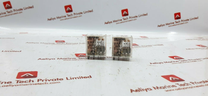 R30d-e1x4-24v relay 24vdc