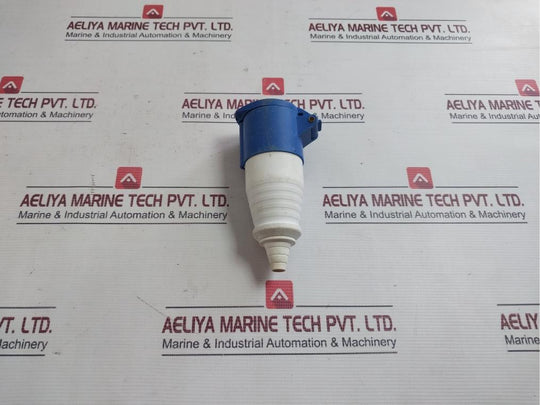 213 Weather Proof Connector 16A-6H/220-250V