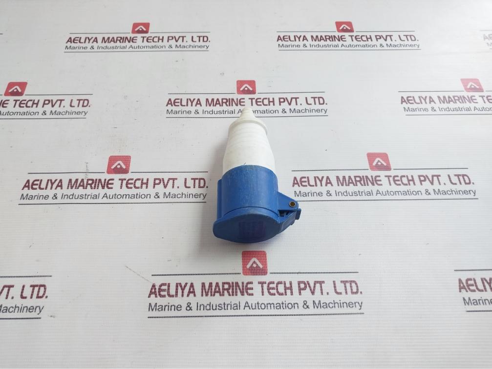 213 Weather Proof Connector 16A-6H/220-250V
