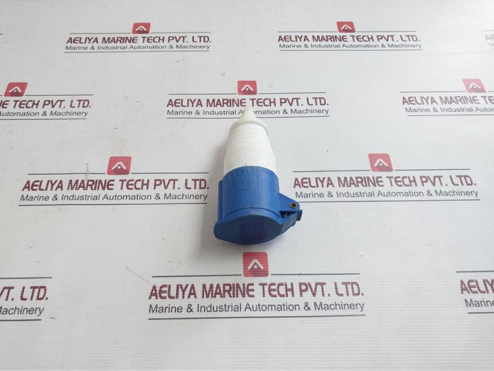 213 Weather Proof Connector 16A-6H/220-250V