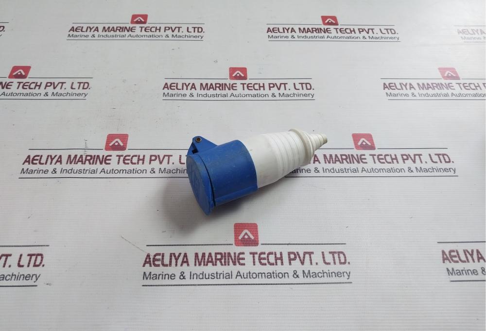 213 Weather Proof Connector 16A-6H/220-250V