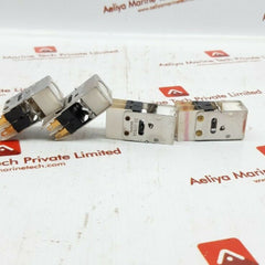 Azbil yamatake 2d-22sga pushbutton switch