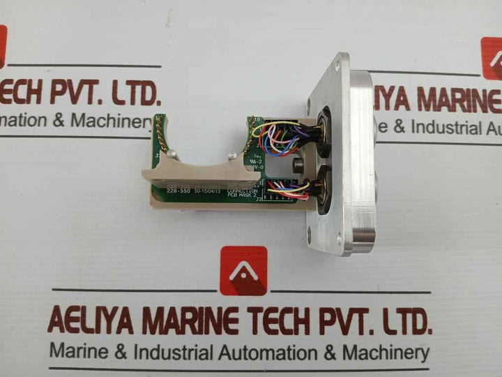 228-550 50-15/04/13 Ion Guide Connection Flange