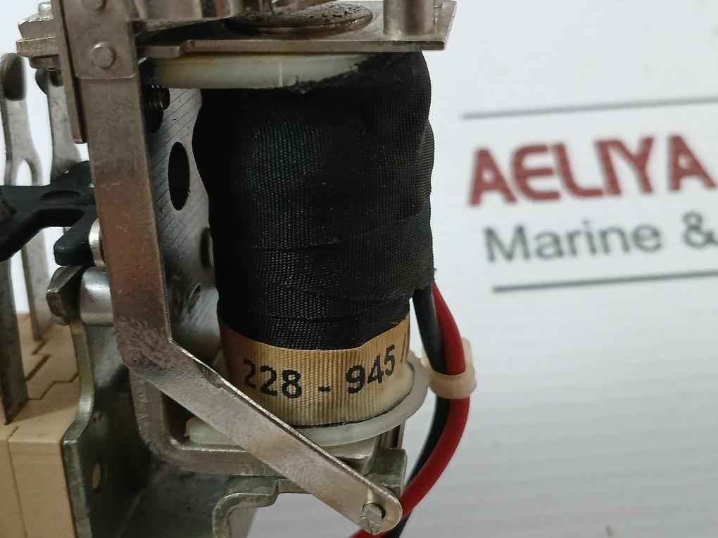 228-945/ 17-13/ Sb Electromagnetic Switching Component