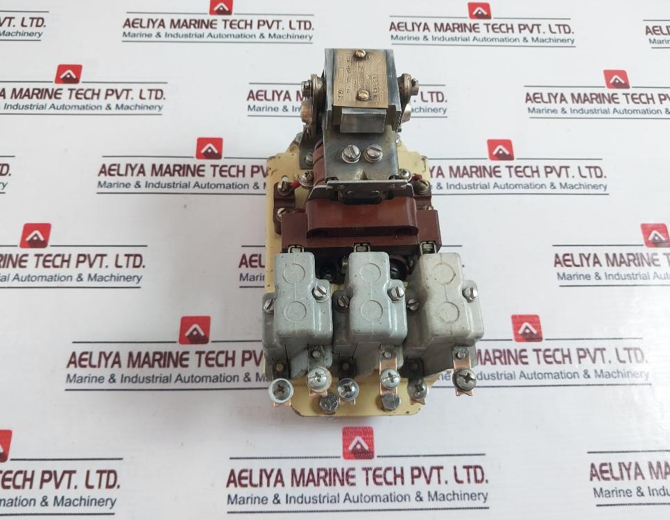 км 2311-8 M4 Contactor 25A