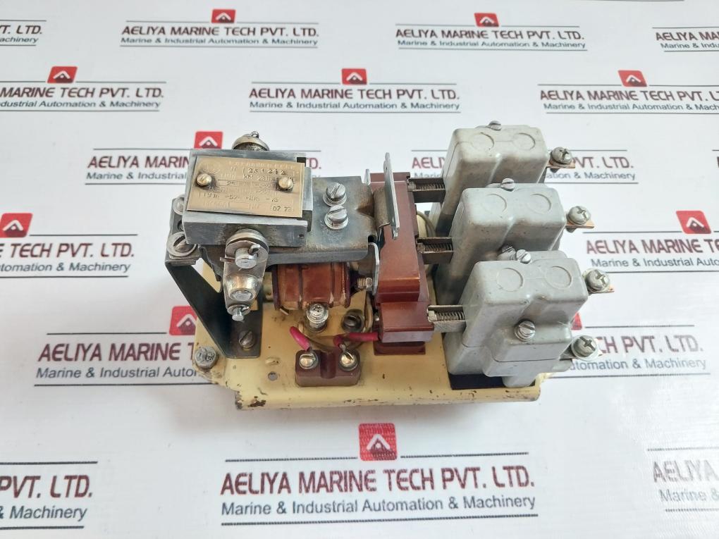 км 2311-8 M4 Contactor 25A