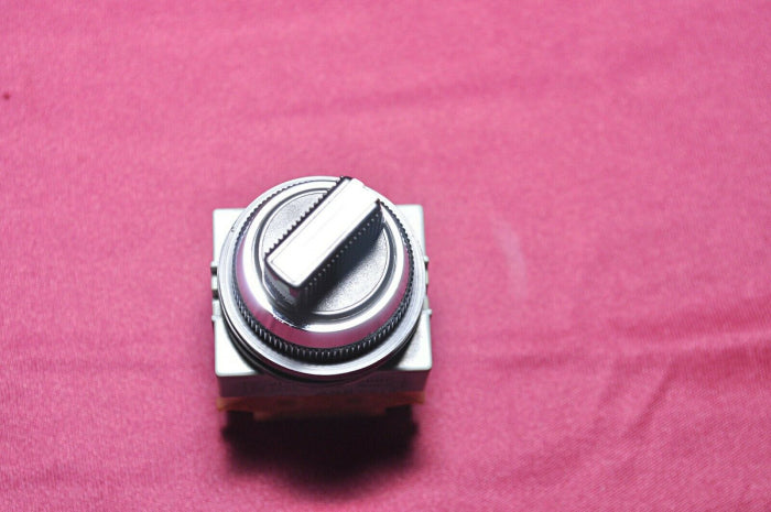 Izumi 41-10569 selector switch