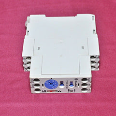 Finder 87.02 Multifunction Time Relay Ac 24...240 Vac