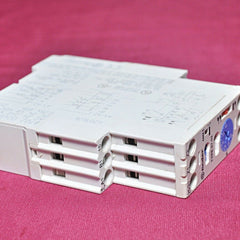 Finder 87.02 Multifunction Time Relay Ac 24...240 Vac