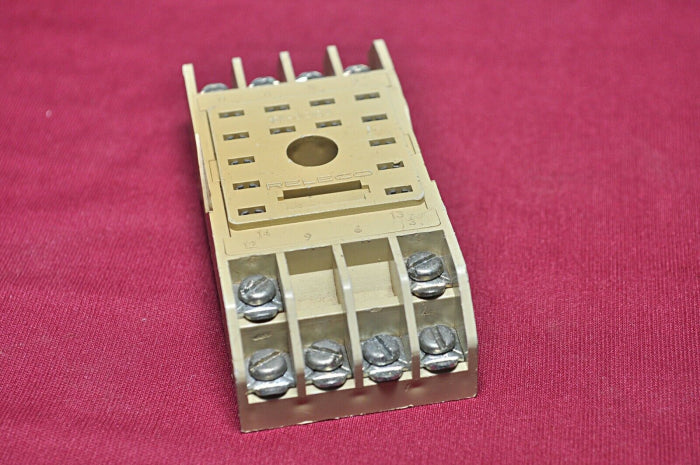 Lot Of 2X Releco SK-3004 Relay Socket