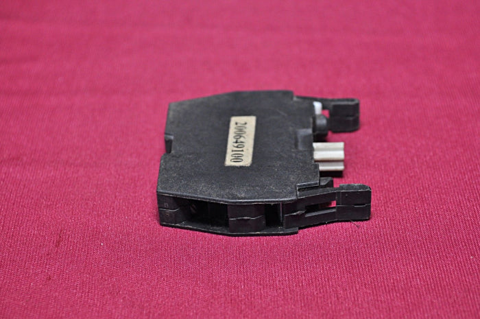 Lot Of 8X Siemens 3Sb04 00-0B Contact Block 660V~
