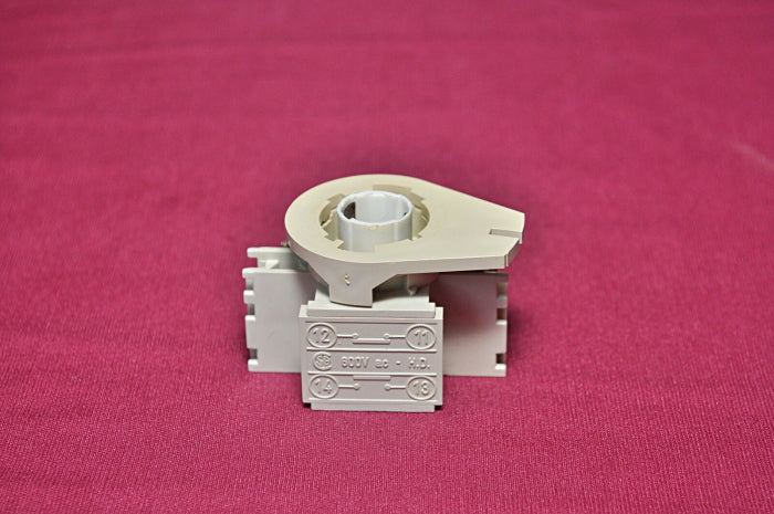 Lot of 10X BACO AUXIBLOC 23 Lamp Holder 600V AC-HD 88027/900