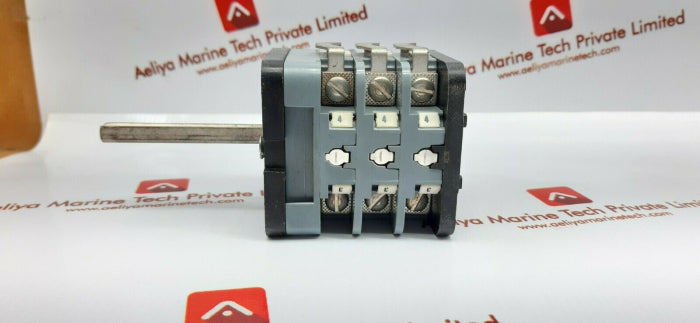 Entrelec v32 d/30841 rotary cam switch 240v