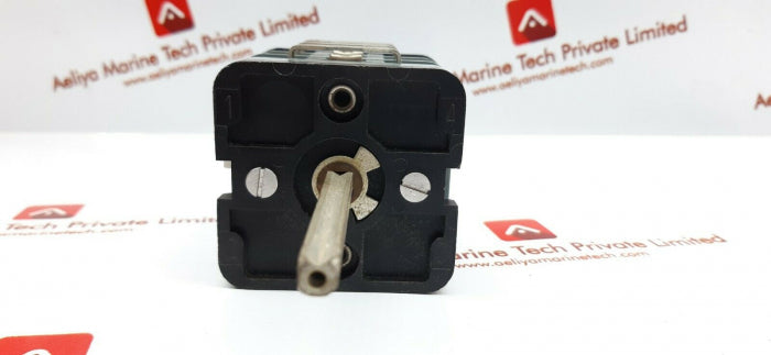 Entrelec v32 d/30841 rotary cam switch 240v