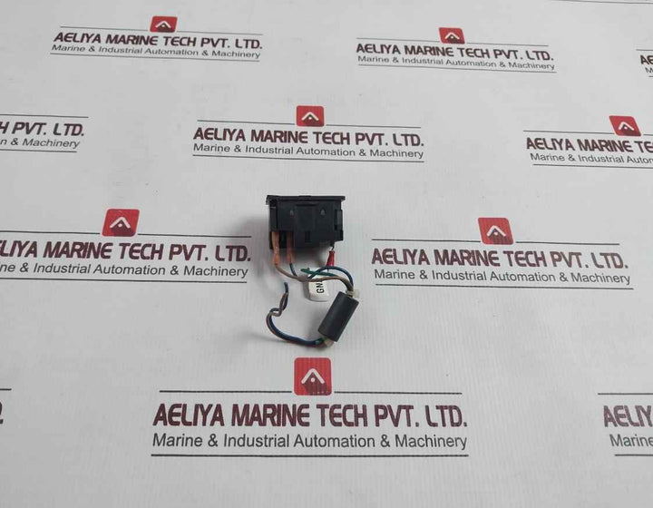 250V Power Connector Socket For Use Only With A 250V Fuse