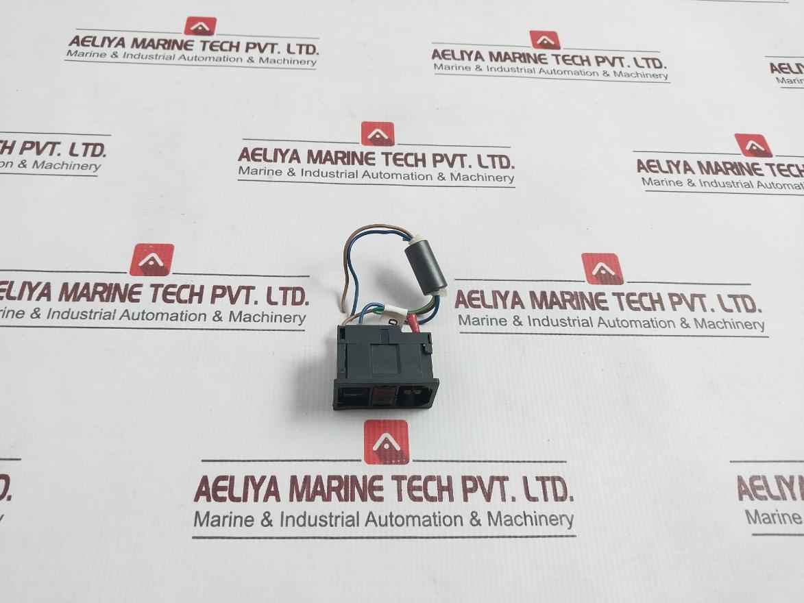 250V Power Connector Socket For Use Only With A 250V Fuse