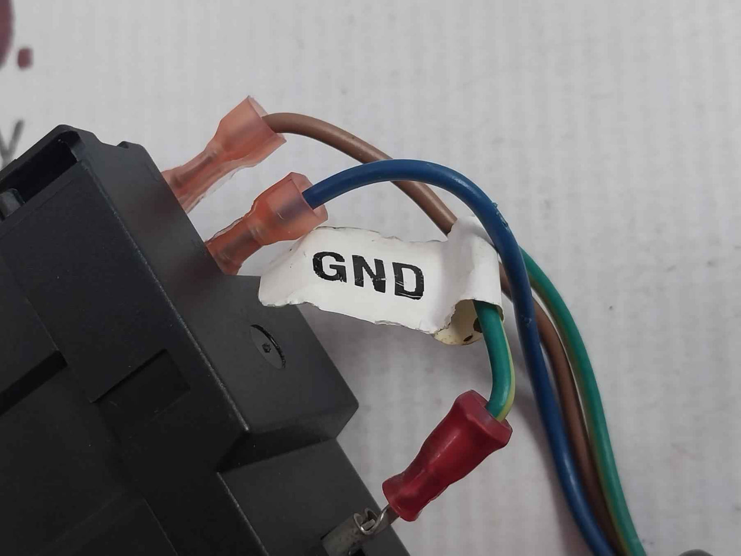 250V Power Connector Socket For Use Only With A 250V Fuse