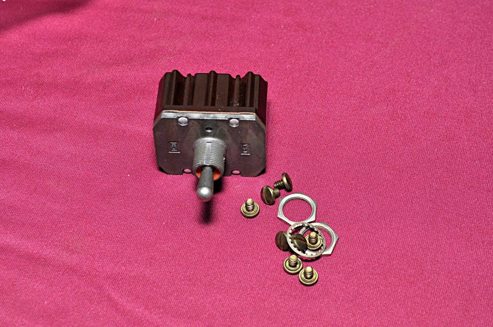 Cutler-hammer 8512K9 Toggle Switch 8835