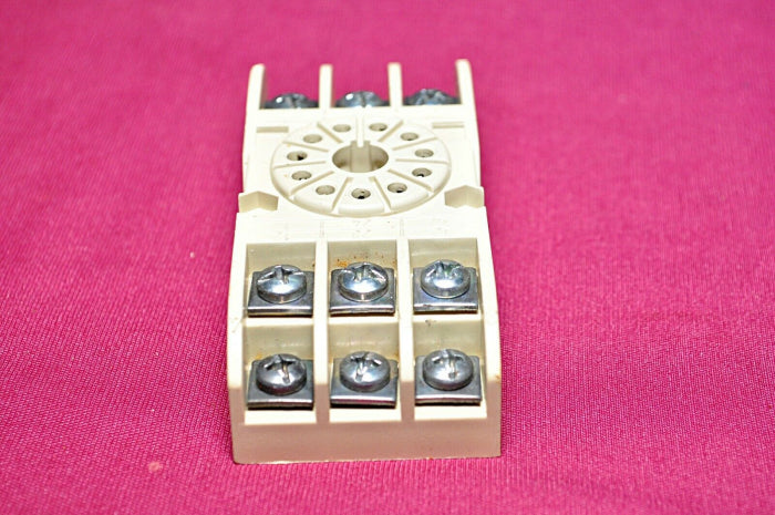 electromatic s411 relay socket 10a 300v