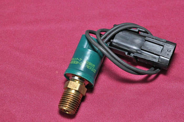 Carrier 12-00309-00 pressure switch (350) 20ps117-7 082r0s