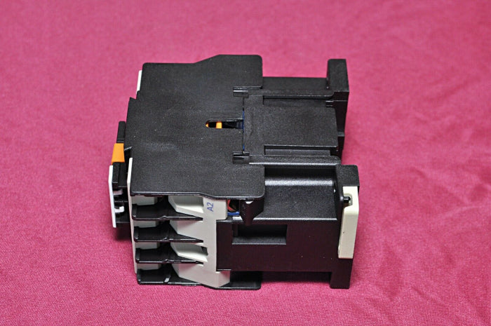Telemecanique Ca2 Dn22M7 Control Relay 220-230V 50Hz 500V