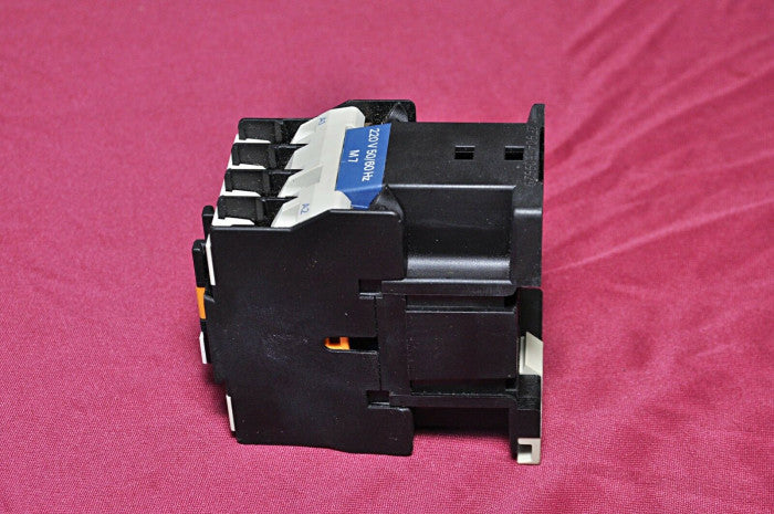 Telemecanique Ca2Dn40 Control Relay