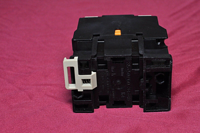 Telemecanique Ca2Dn40 Control Relay