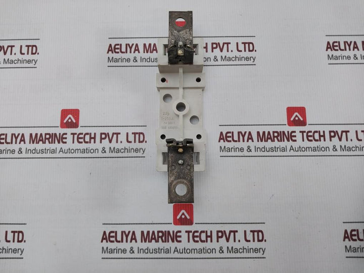 2 Np 1-250A Fuse Switch Disconnector ~660V