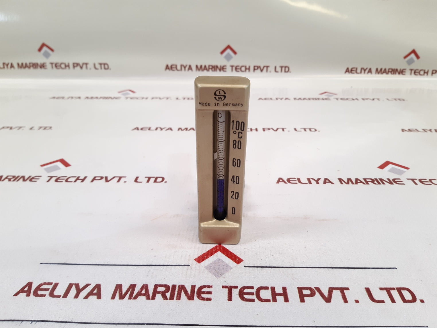 Lsw 0 To 100°C Thermometer.
