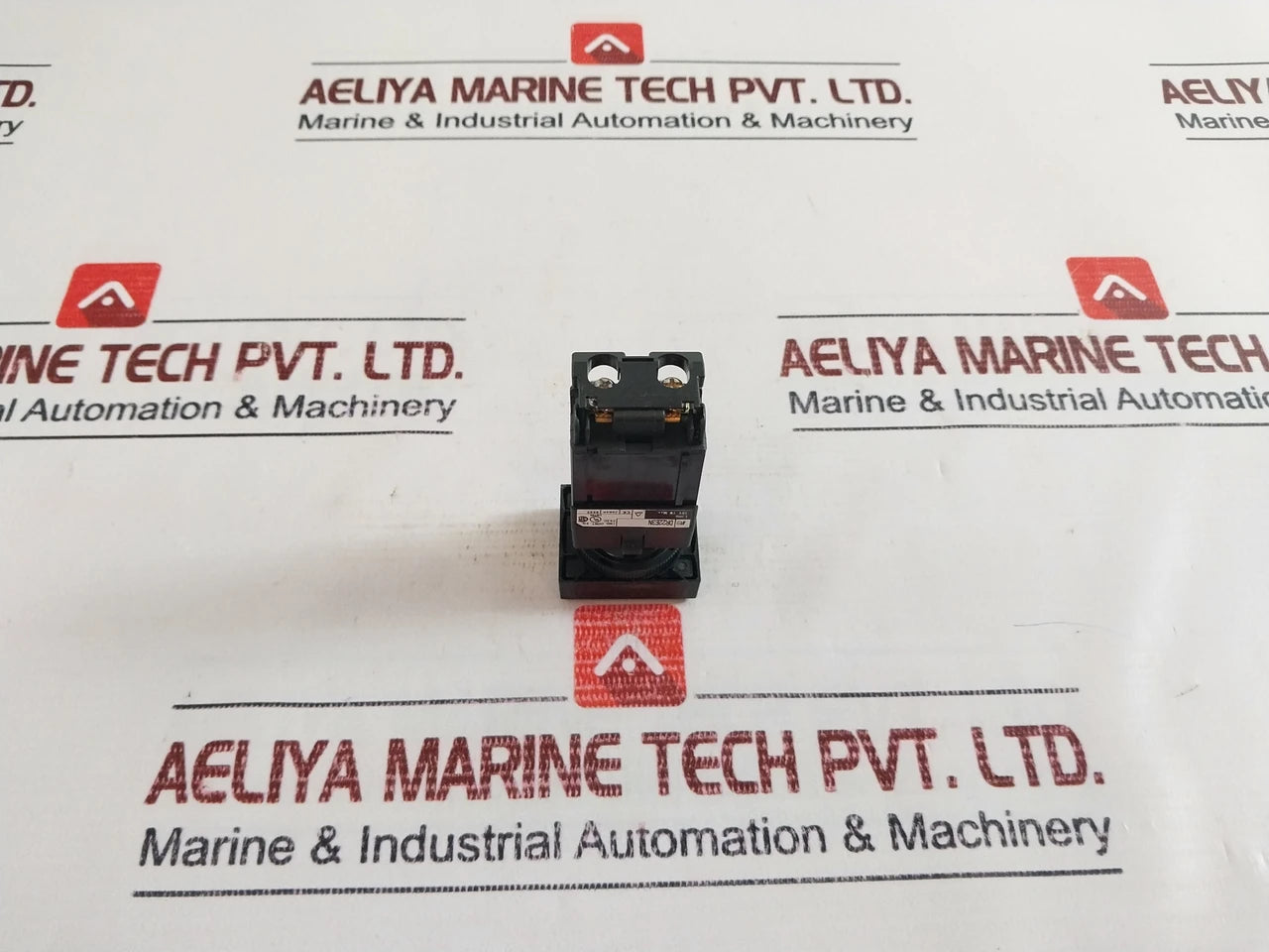 Fuji Electric Ar9T511-m White Clear Indicator Pilot Light