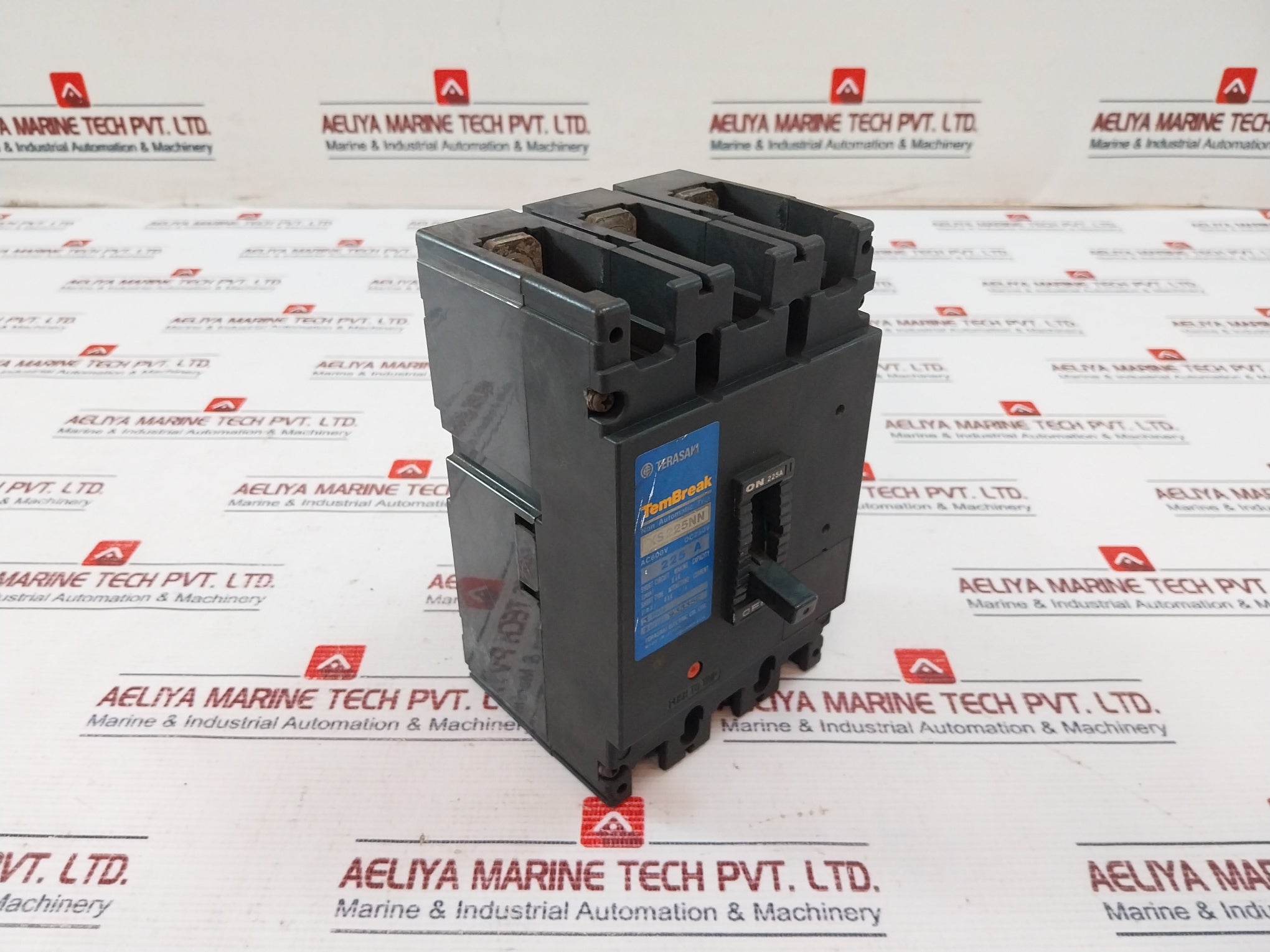 Terasaki XS225NN Circuit Breaker 225A 3-Pole 600V