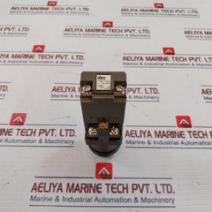 Idec 13931P Green Pushbutton Switch 100/110V