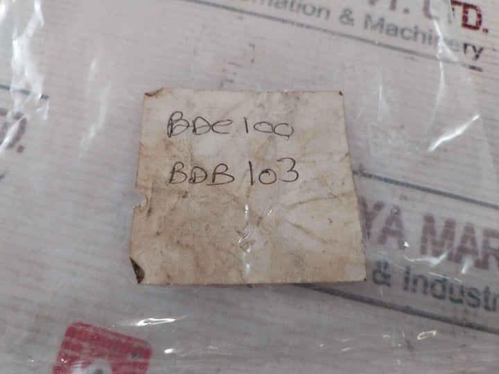 Roger 380901 Bolt Sv1581 100 010, 0674126 103