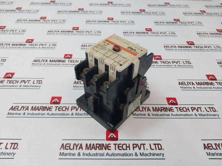 Fuji Electric SC-3N Magnetic Contactor 4NC2H0 100A