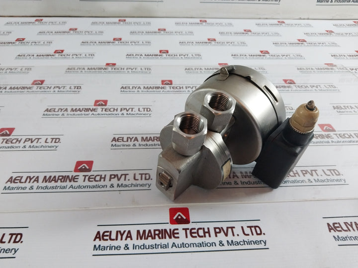 Wika 897.01.1998 Differential Pressure Transmitter 10...30 Vdc