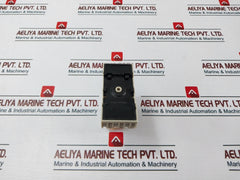 Siemens V23100V9113F206 Plug-in Relay With Base 10A 250V