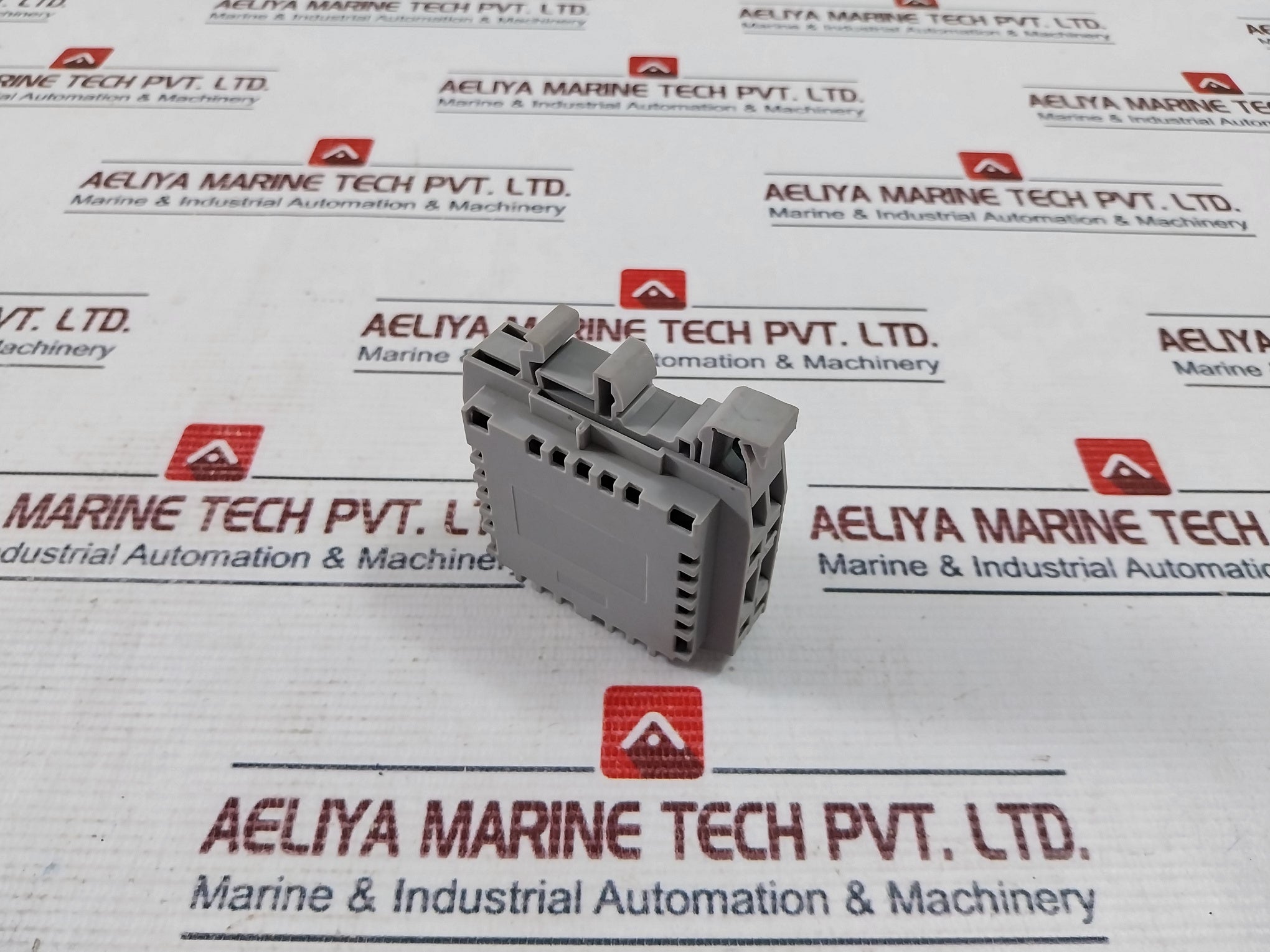 ENTRELEC RB 10 054_22 Relay 220 V~