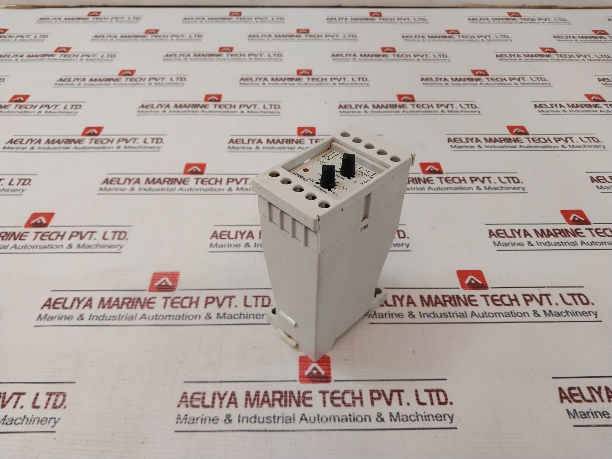 Siemens 7Pu7020-1Cm30 Two Wire Time Relay 60-250V 50/60Hz
