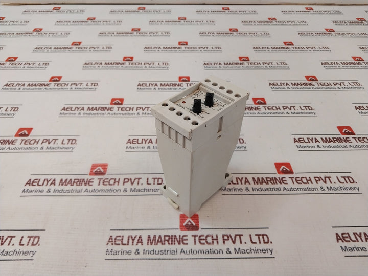 Siemens 7Pu7020-1Cm30 Two Wire Time Relay 60-250V 50/60Hz