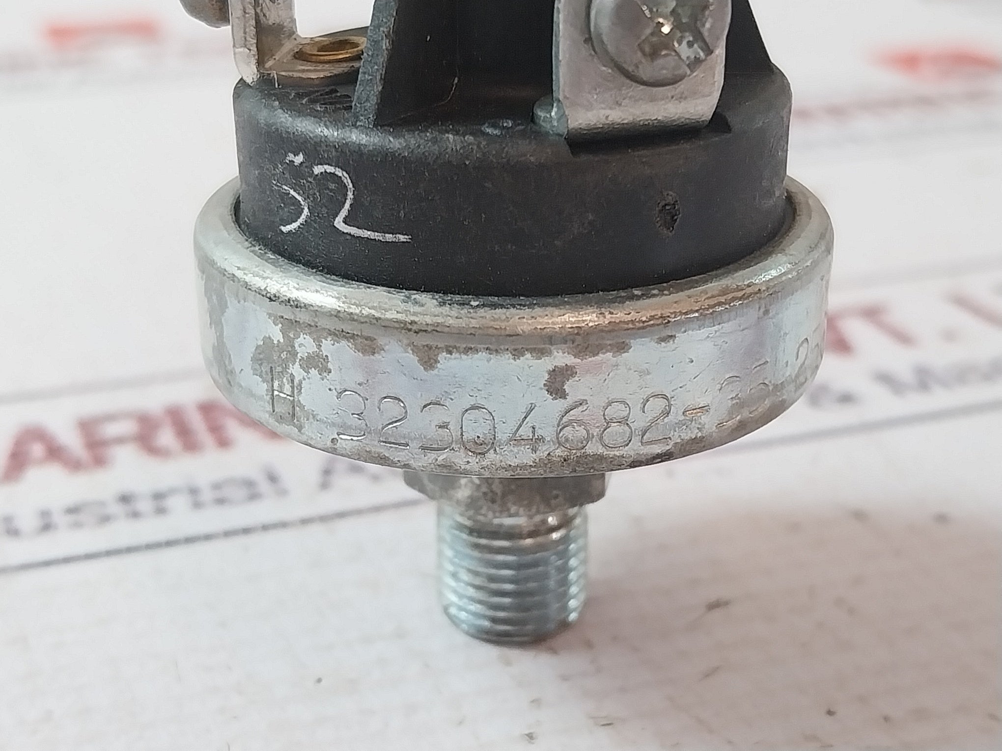 32304682-35 25G19 Pressure Switch