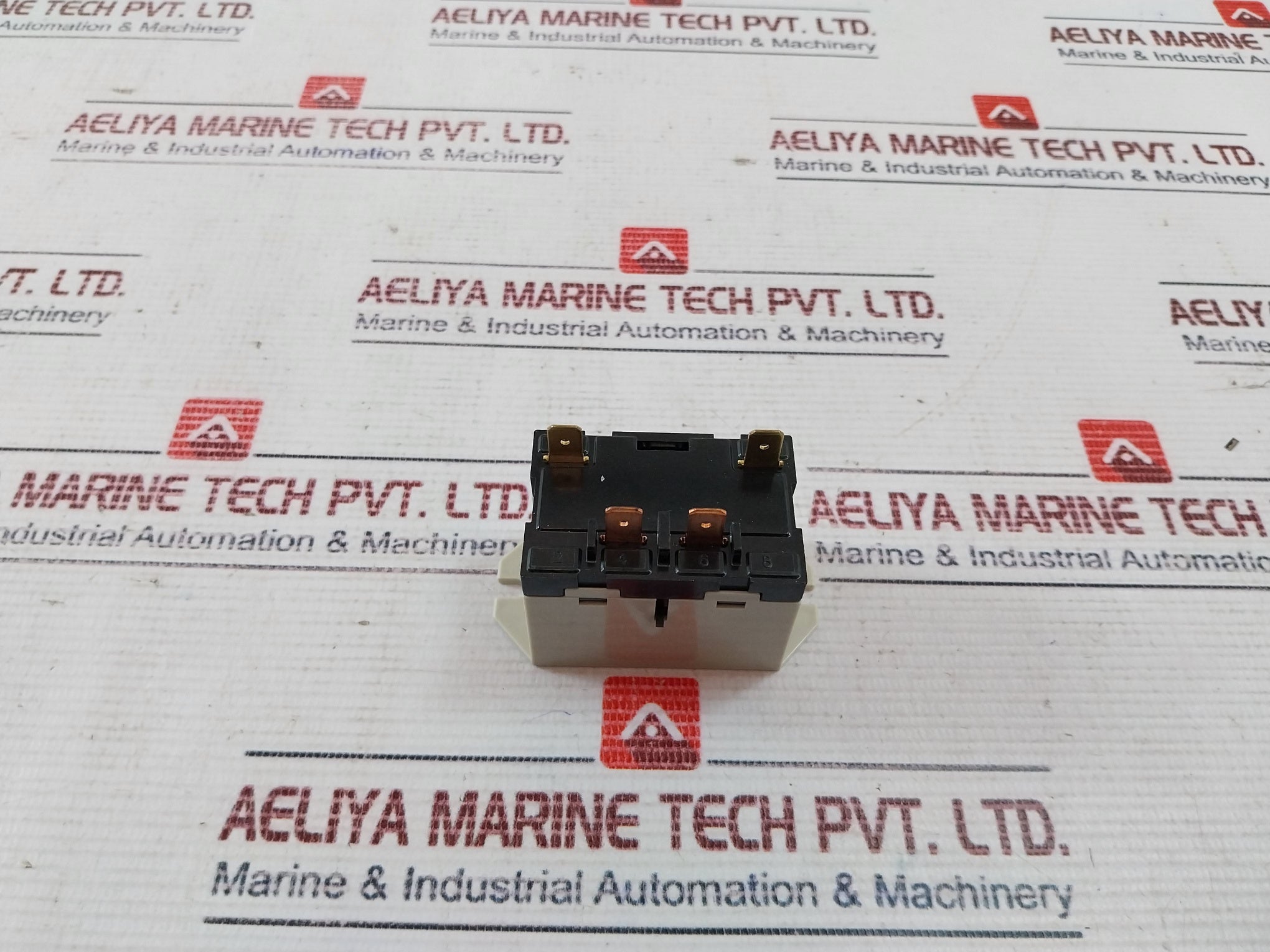 Omron G7L-1A-tubj-cb Enclosed Power Relay 30A 200-240Vac