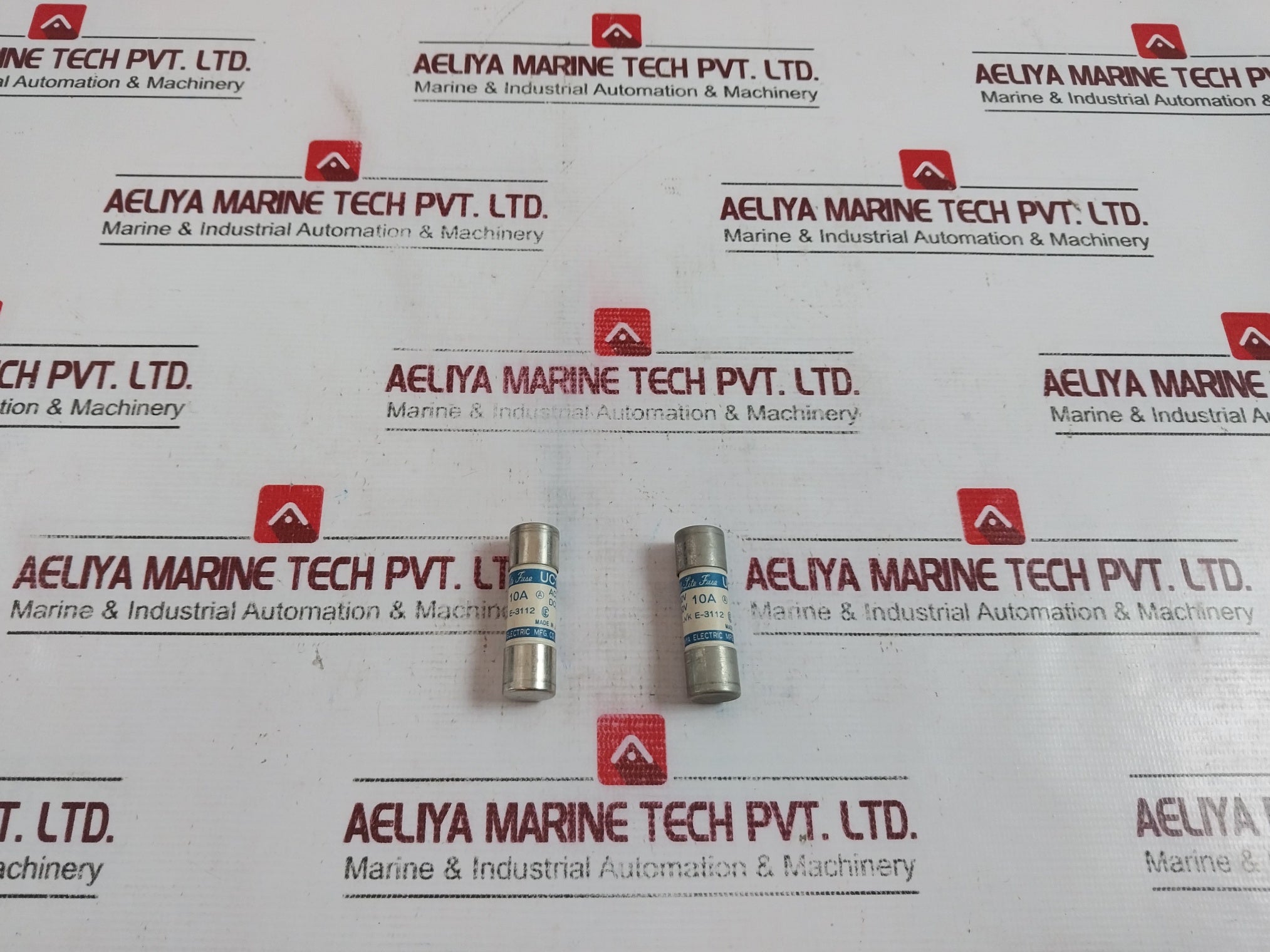 Lot of 10X Utsunomiya UC1 Cello-Lite Fuse 10A AC500V DC250V, 16D-000-003