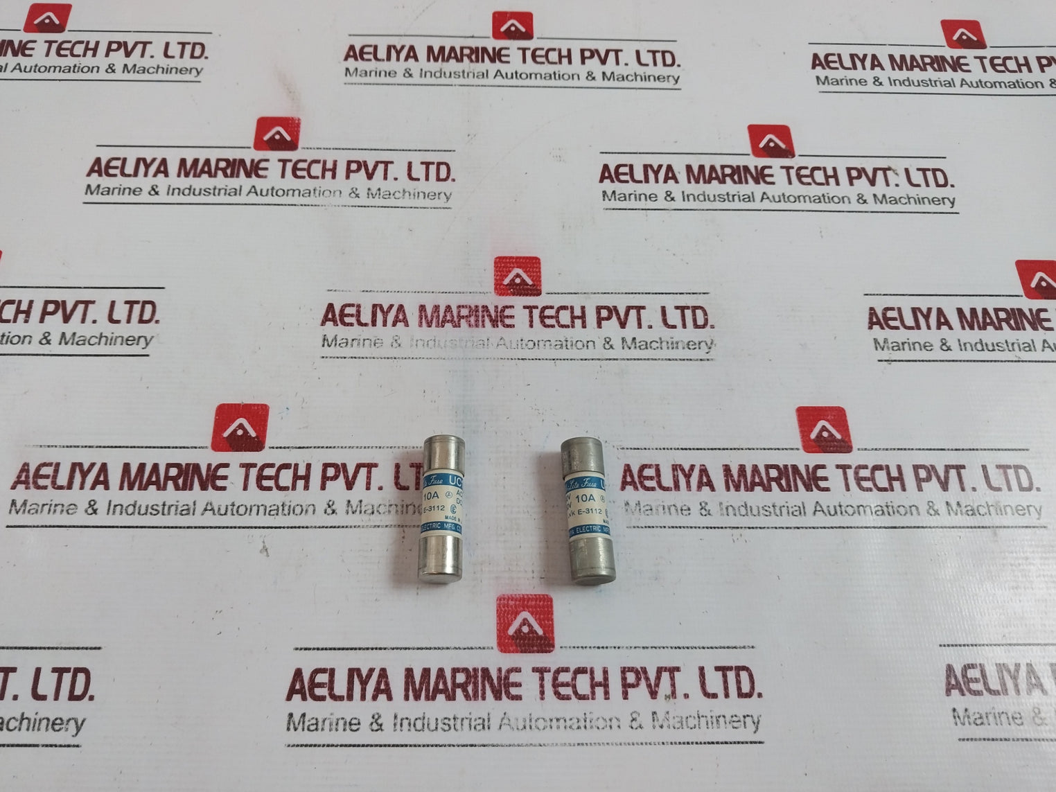 Lot of 10X Utsunomiya UC1 Cello-Lite Fuse 10A AC500V DC250V, 16D-000-003