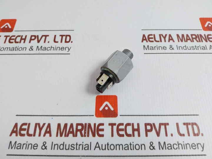 3-pole Brake Light Switch 60 Gm